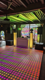DJ John Valk Disco Soul Discovloer Led-vloer Wedding Bruiloft