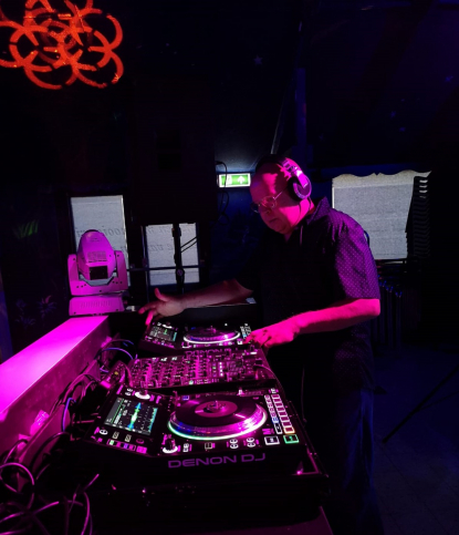 DJ John Valk DJ John Valk