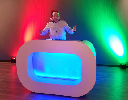 Kerst DJ John Valk: kerstborrel en Nieuwjaarsreceptie